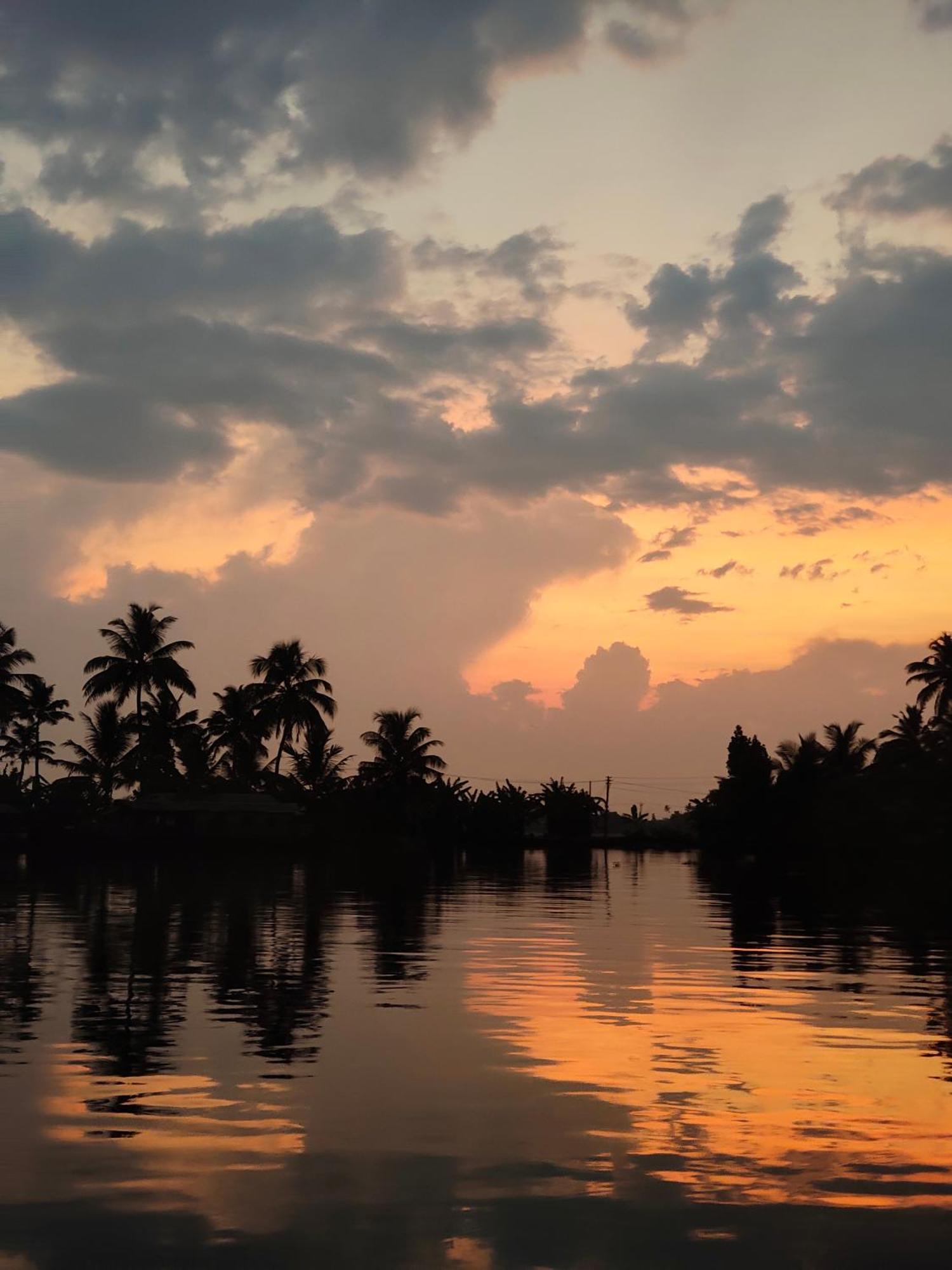 Jeehaa Homestay Alappuzha Екстериор снимка